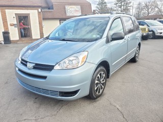 Image for 2005 Toyota Sienna CE ID: 7247343