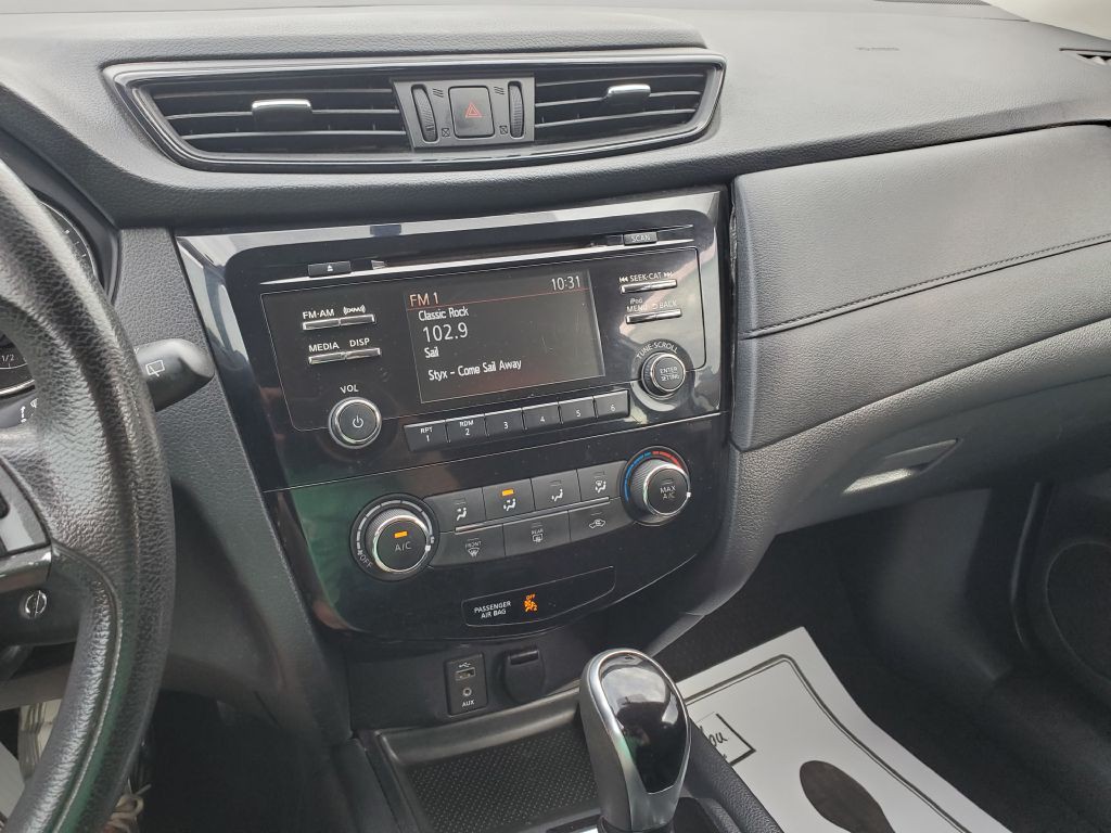 2017 Nissan Rogue Image 14