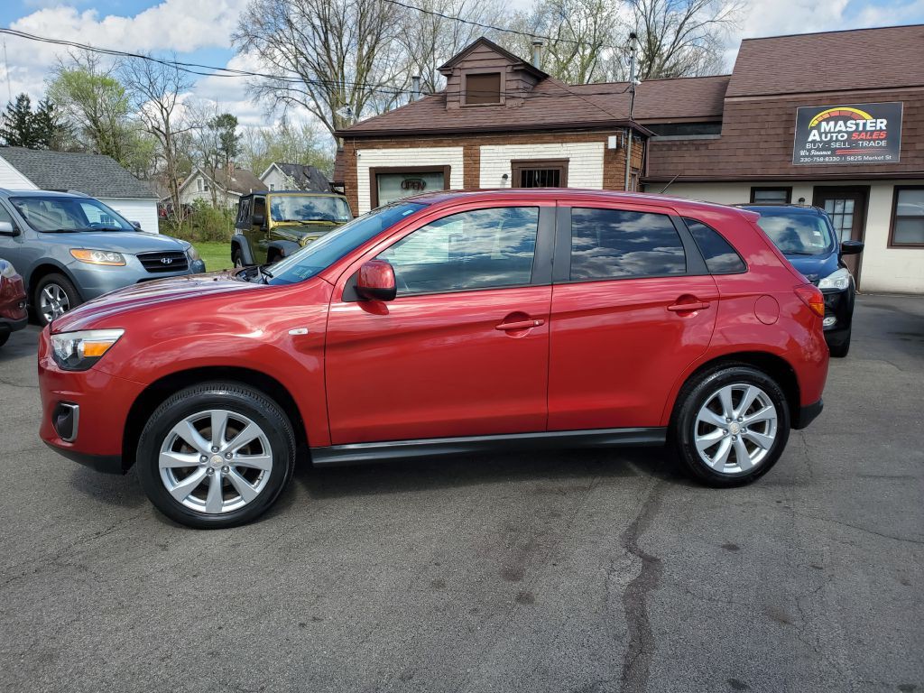 2015 Mitsubishi Outlander Image 2