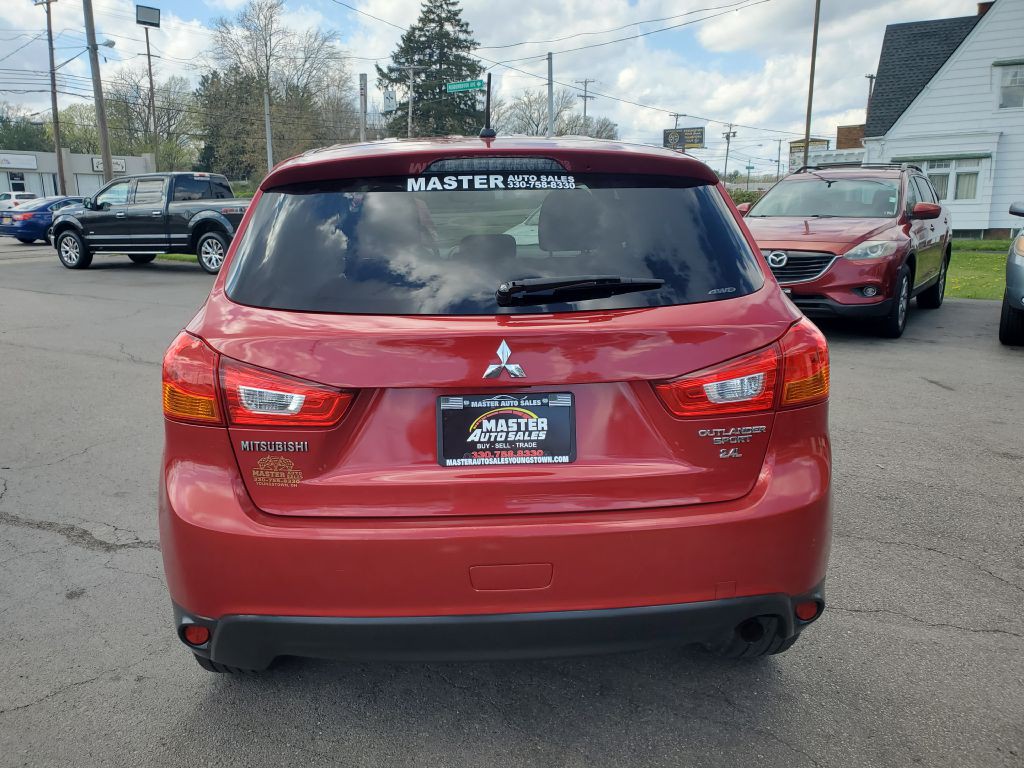 2015 Mitsubishi Outlander Image 4