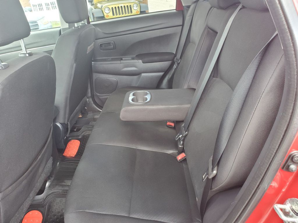 2015 Mitsubishi Outlander Image 11