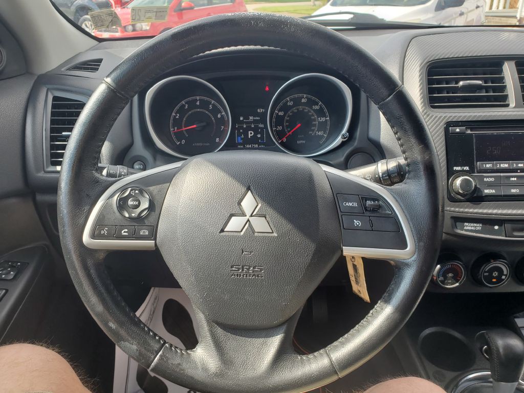 2015 Mitsubishi Outlander Image 13