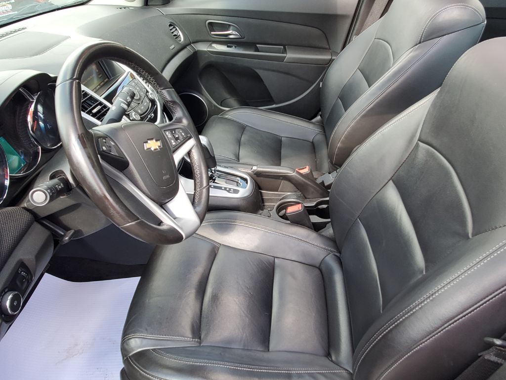 2013 Chevrolet Cruze Image 10