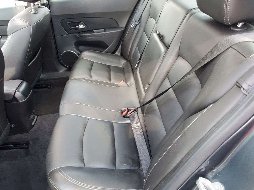 2013 Chevrolet Cruze Image 11
