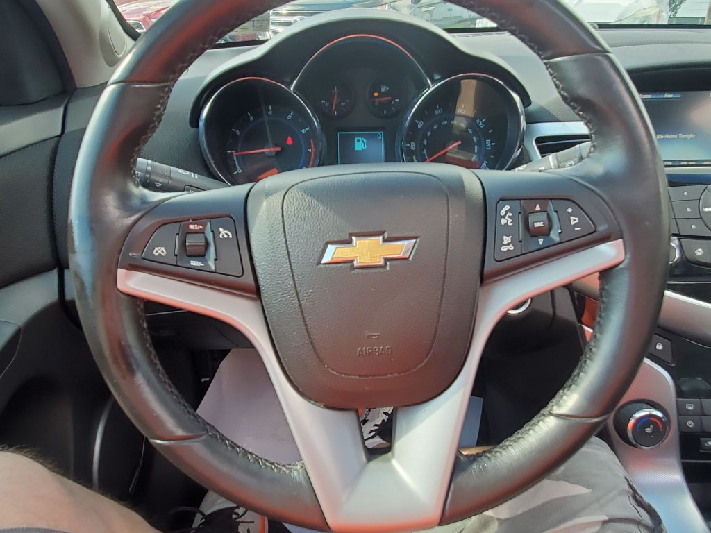2013 Chevrolet Cruze Image 12