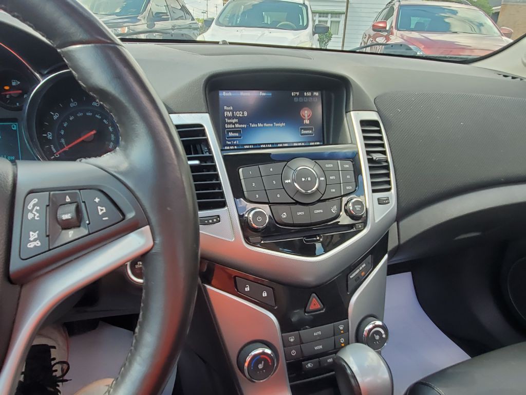 2013 Chevrolet Cruze Image 13