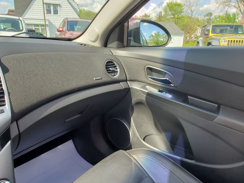 2013 Chevrolet Cruze Image 18