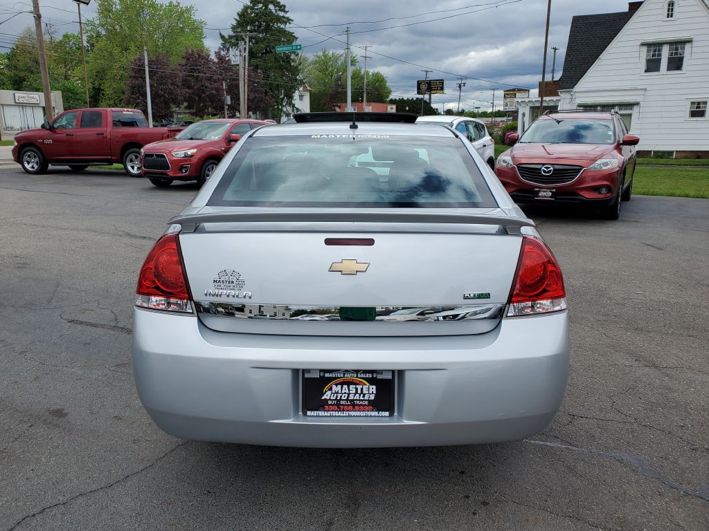 2011 Chevrolet Impala Image 4