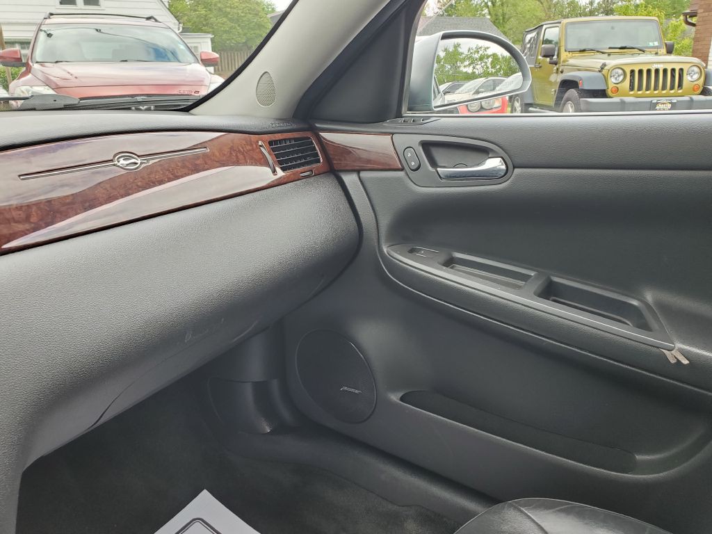 2011 Chevrolet Impala Image 14