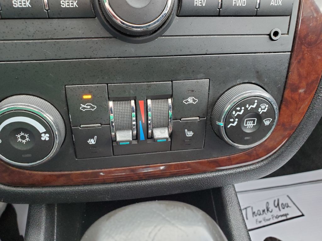 2011 Chevrolet Impala Image 16