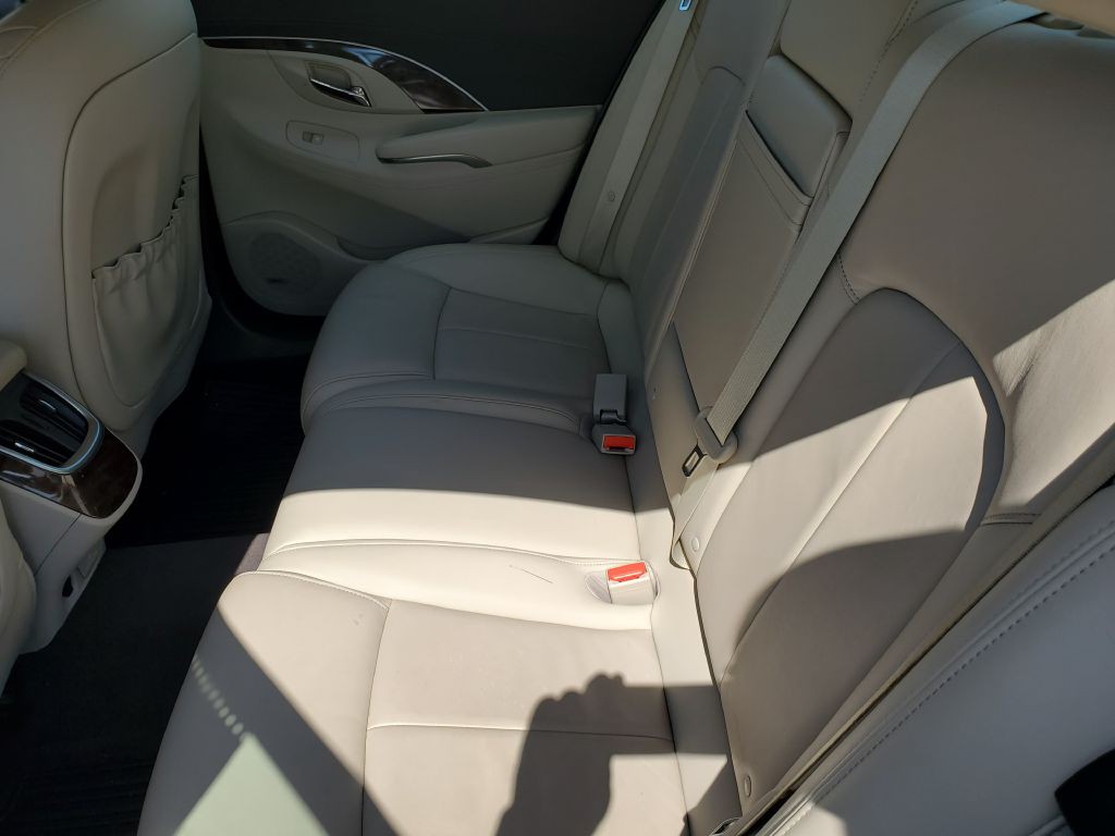 2014 Buick Lacrosse Image 11