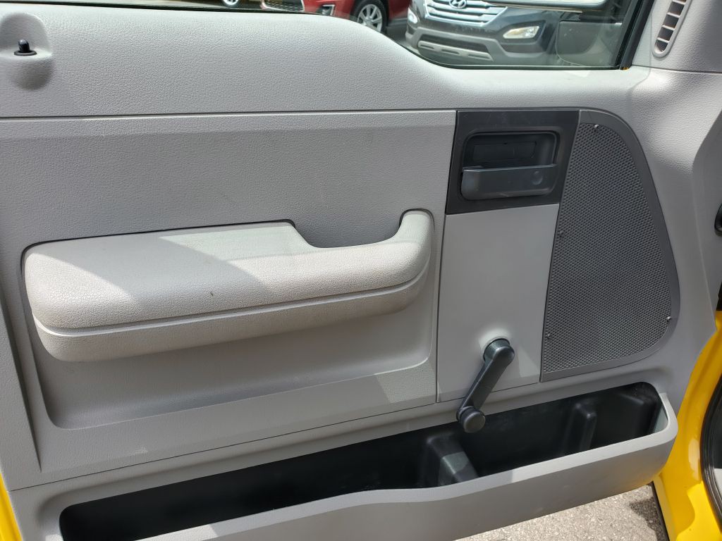 2004 Ford F-150 Image 9