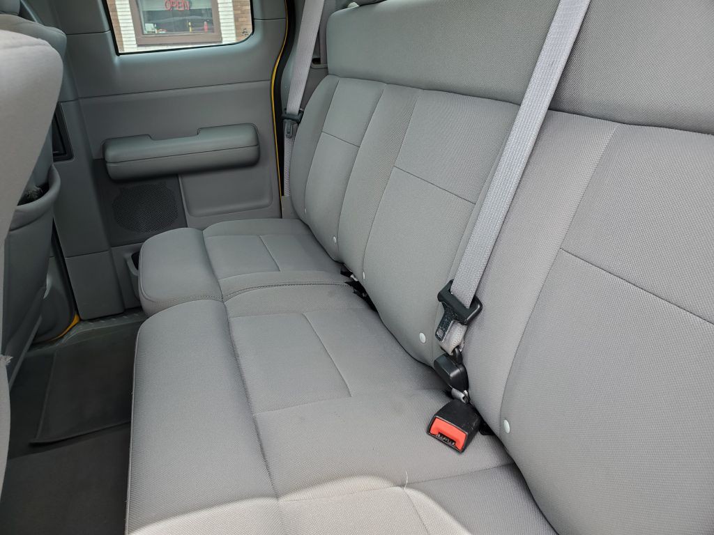 2004 Ford F-150 Image 11