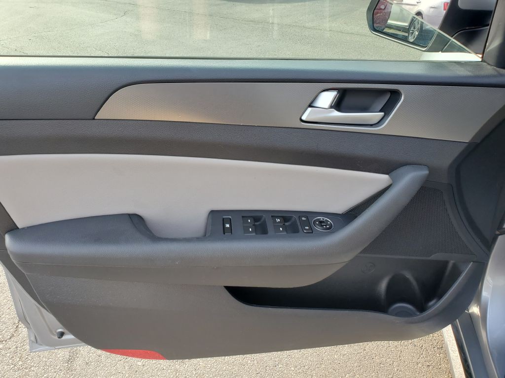 2017 Hyundai Sonata Image 9