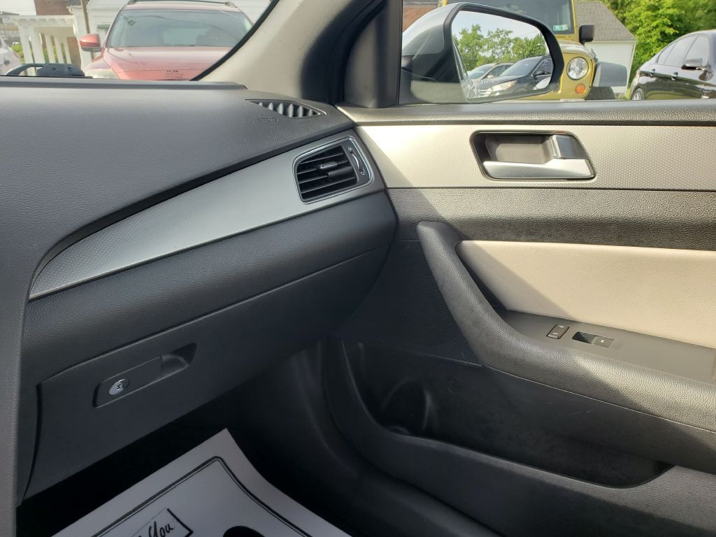 2017 Hyundai Sonata Image 15