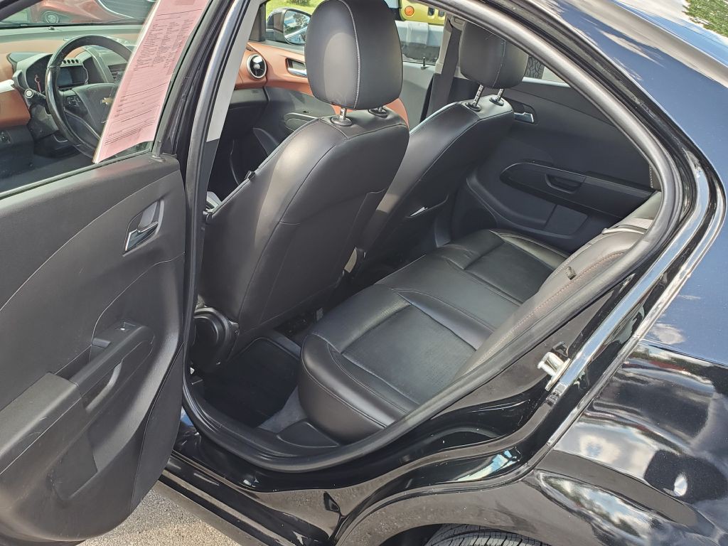 2016 Chevrolet Sonic Image 10