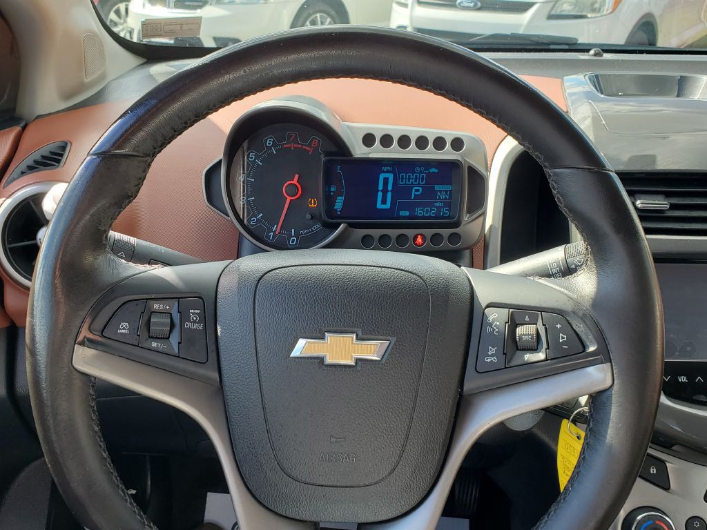 2016 Chevrolet Sonic Image 14