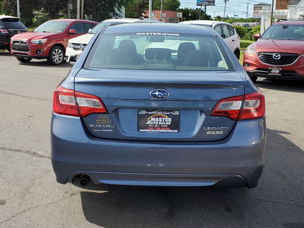 2017 Subaru Legacy Image 4