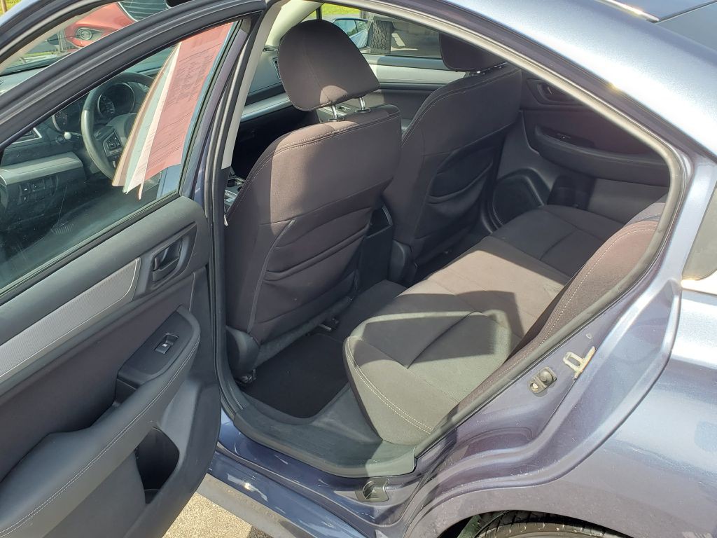 2017 Subaru Legacy Image 13