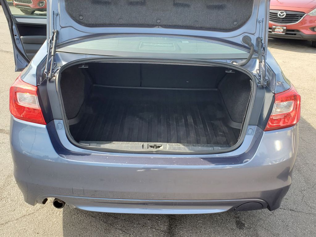2017 Subaru Legacy Image 14
