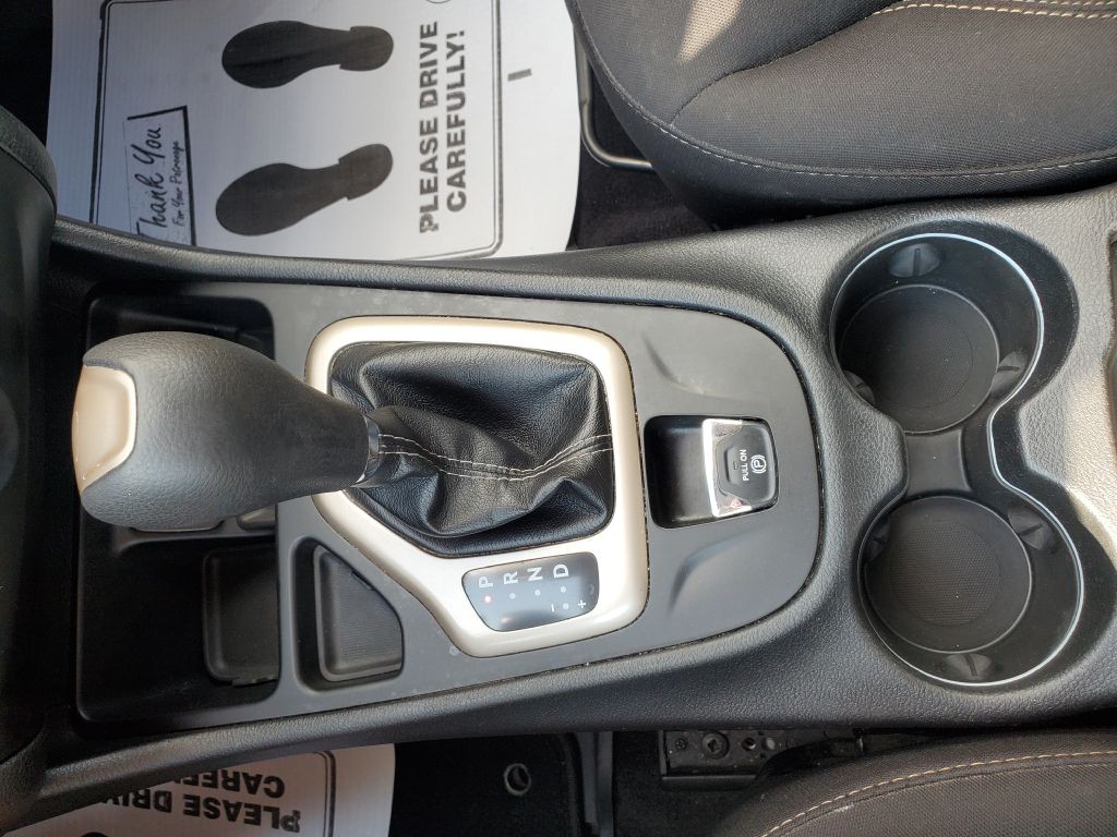 2018 Jeep Cherokee Image 15