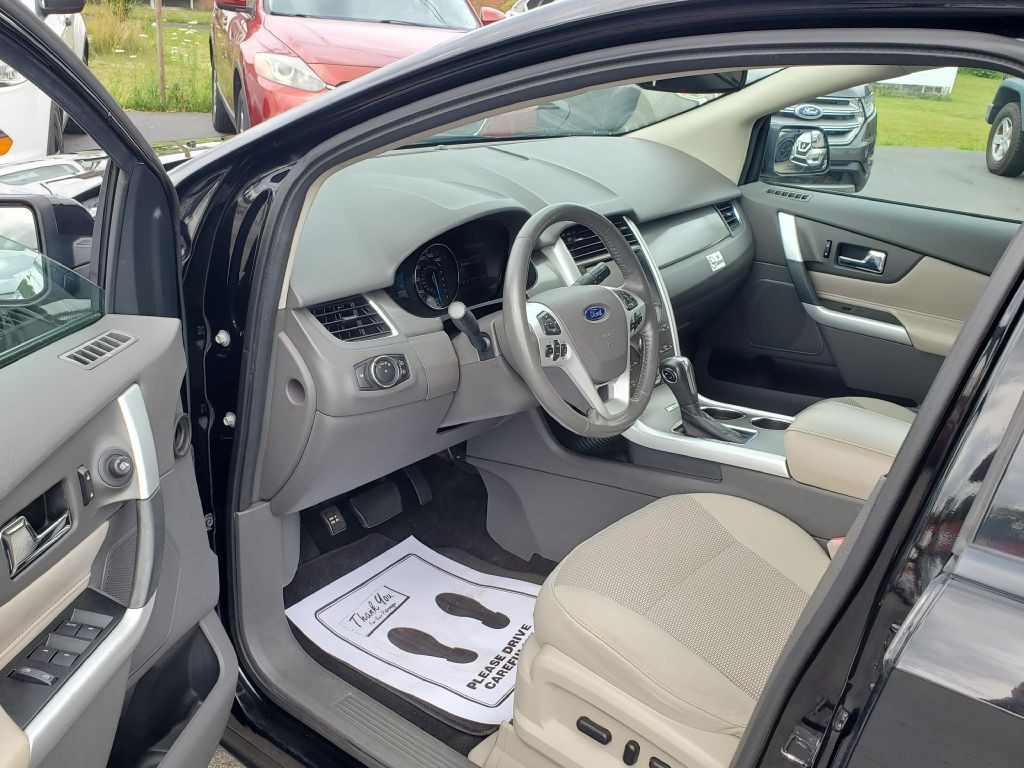 2012 Ford Edge Image 10