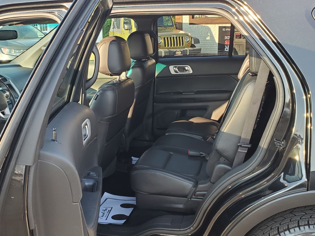 2015 Ford Explorer Image 14
