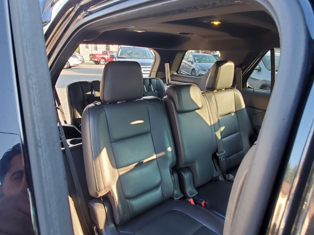 2015 Ford Explorer Image 16
