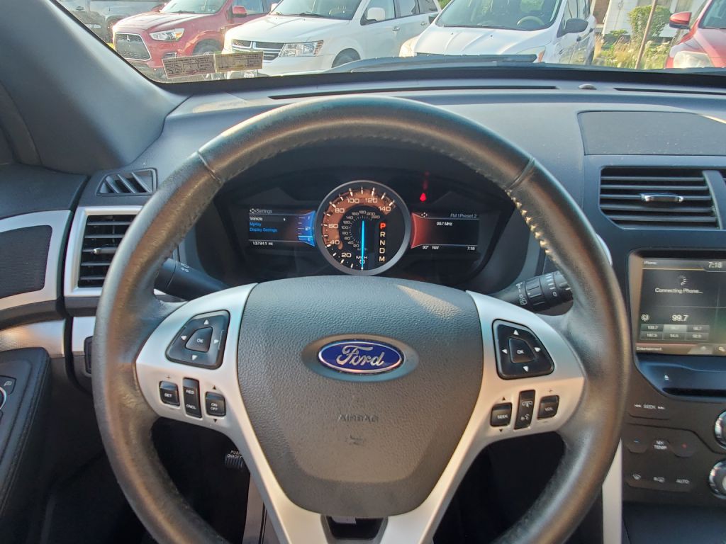 2015 Ford Explorer Image 18