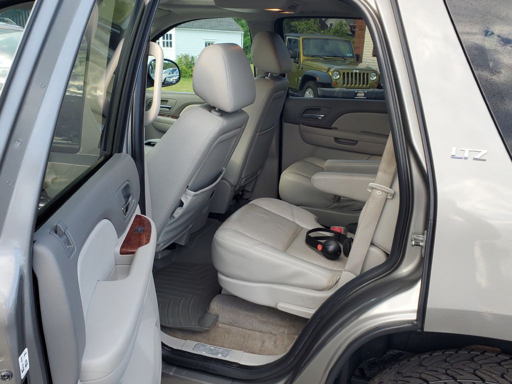 2009 Chevrolet Tahoe Image 17