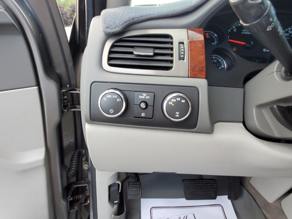 2009 Chevrolet Tahoe Image 27