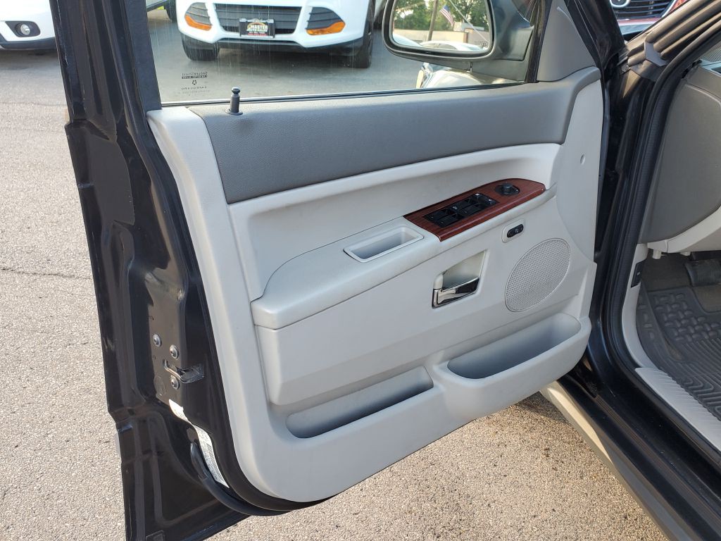 2005 Jeep Grand Cherokee Image 12