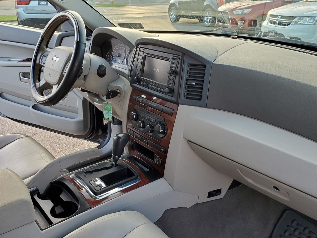 2005 Jeep Grand Cherokee Image 16