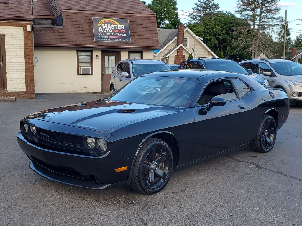 2013 Dodge Challenger Image 2