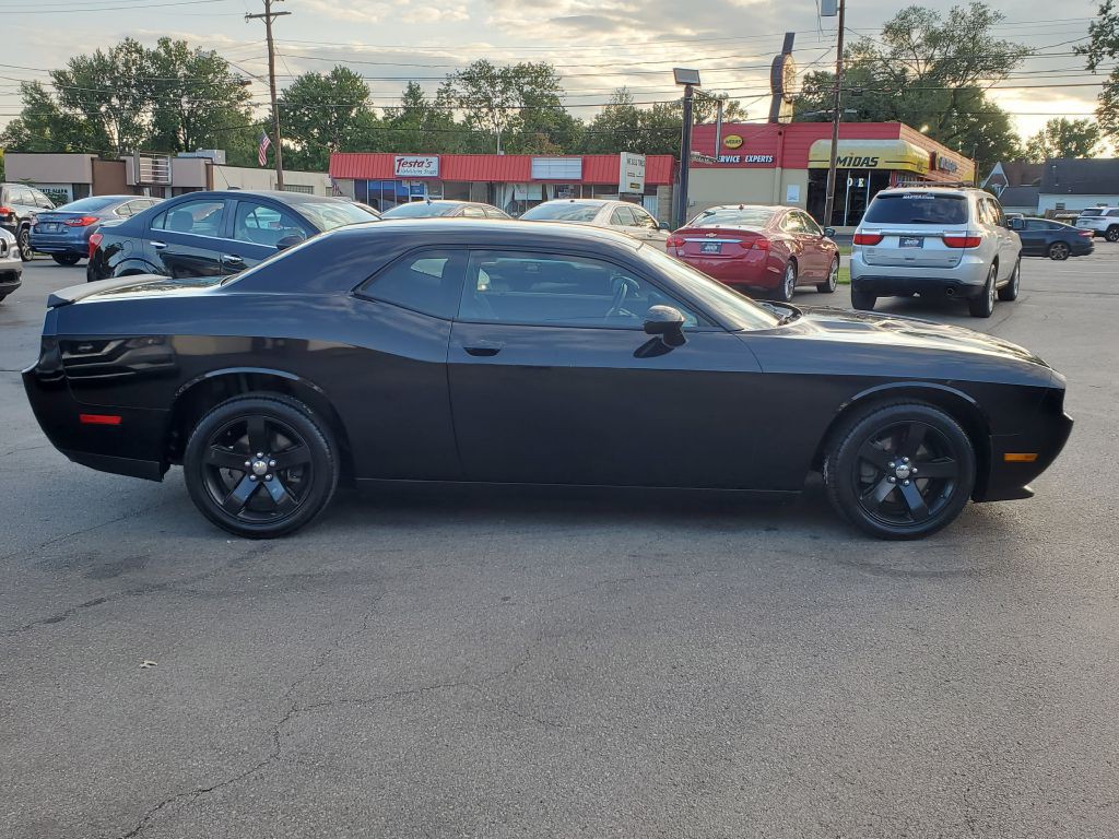 2013 Dodge Challenger Image 10