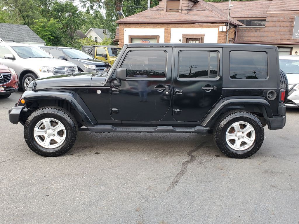 2009 Jeep Wrangler Unlimited Image 2