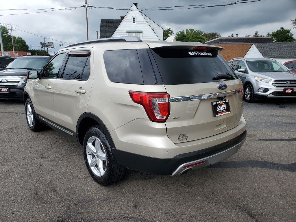 2017 Ford Explorer Image 4