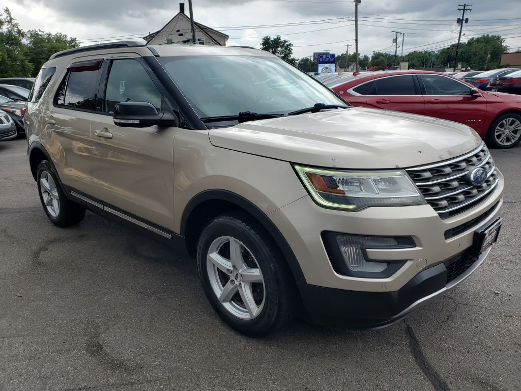 2017 Ford Explorer Image 8