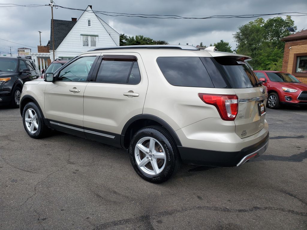 2017 Ford Explorer Image 12