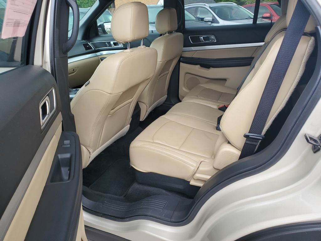2017 Ford Explorer Image 13