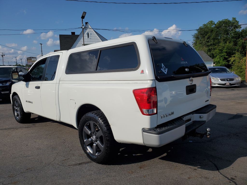 2013 Nissan Titan Image 3