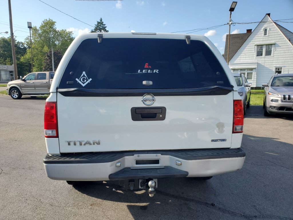 2013 Nissan Titan Image 4