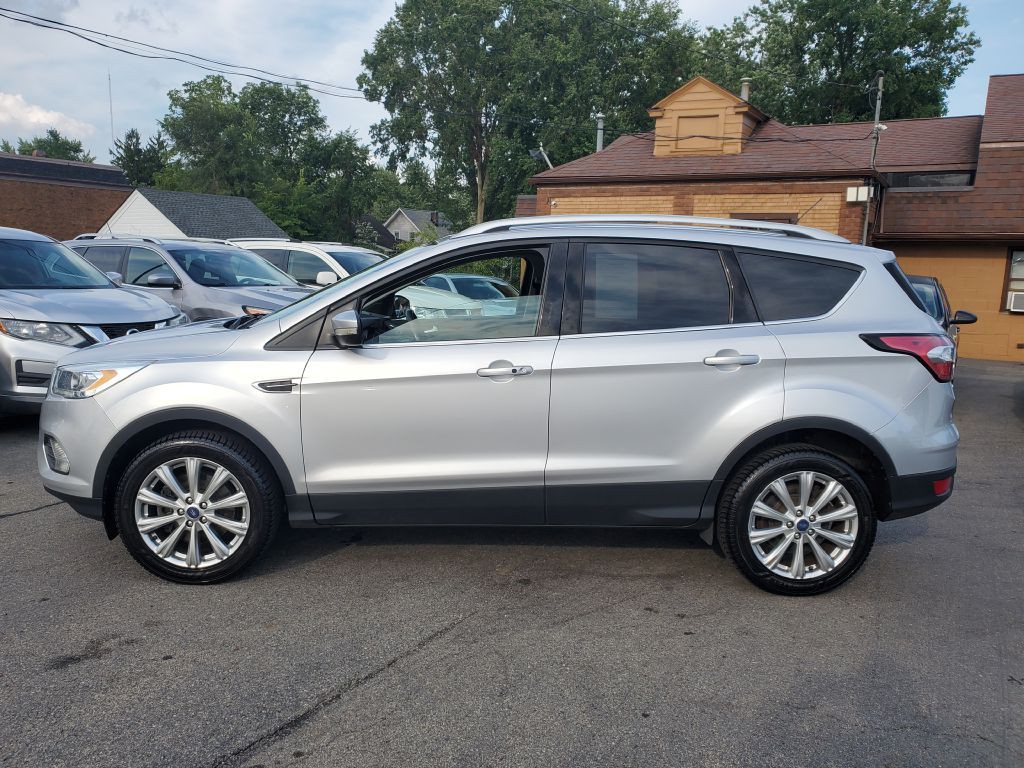 2017 Ford Escape Image 2