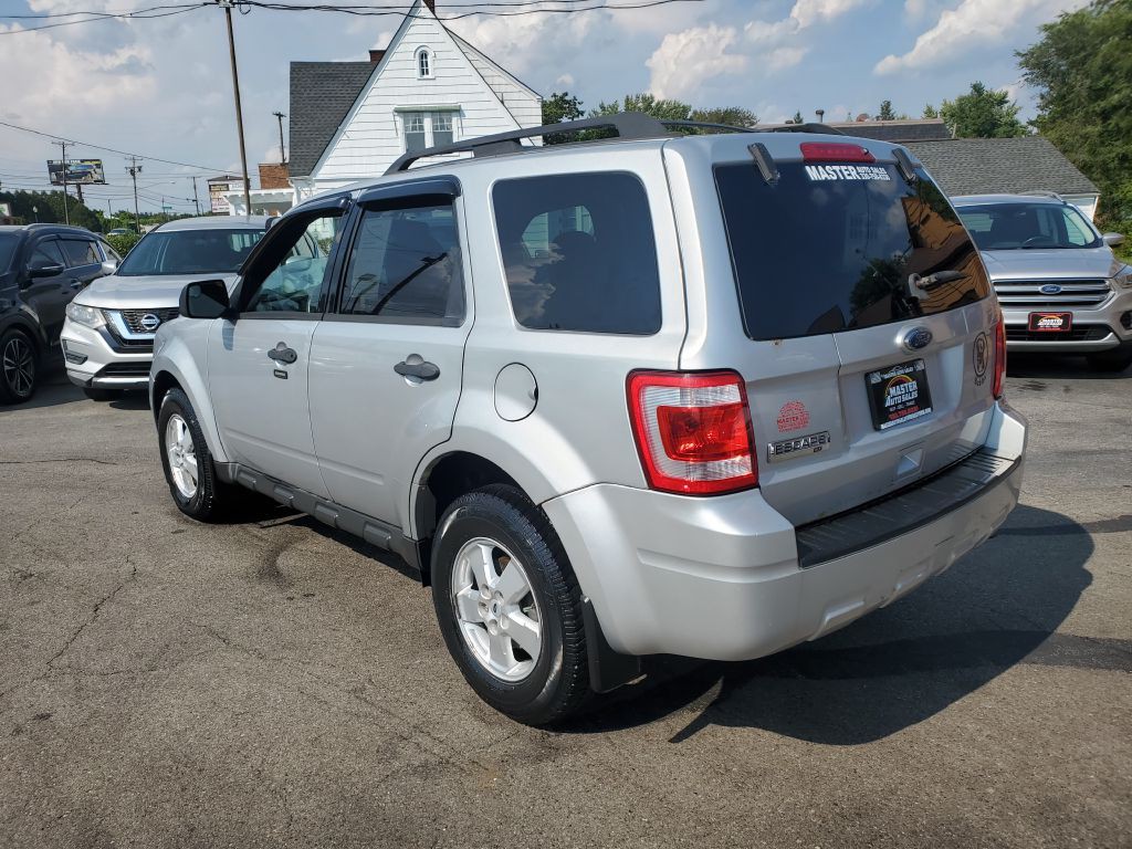 2010 Ford Escape Image 3
