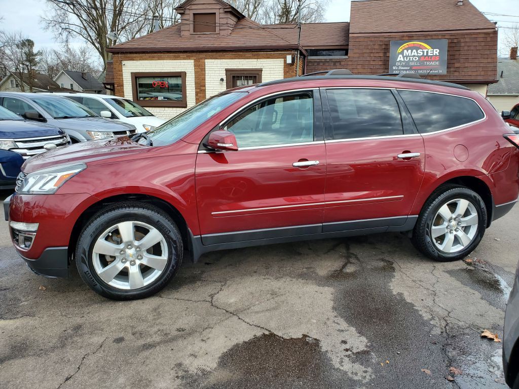 2015 Chevrolet Traverse Image 2