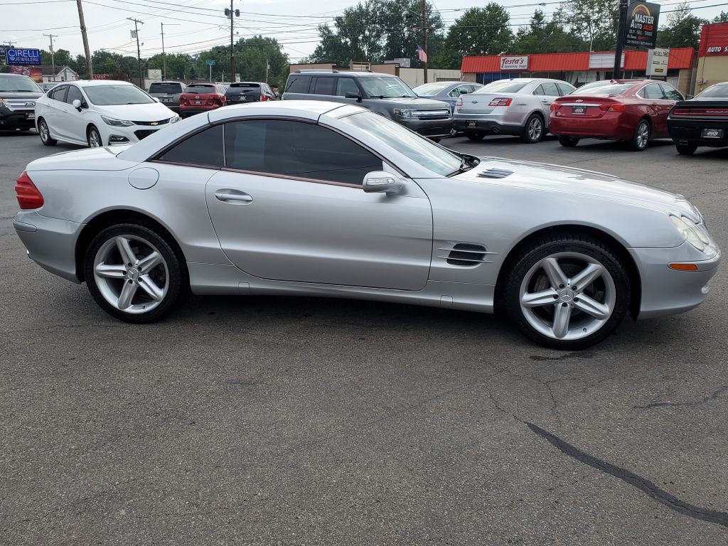 2004 Mercedes-Benz SL-Class Image 9