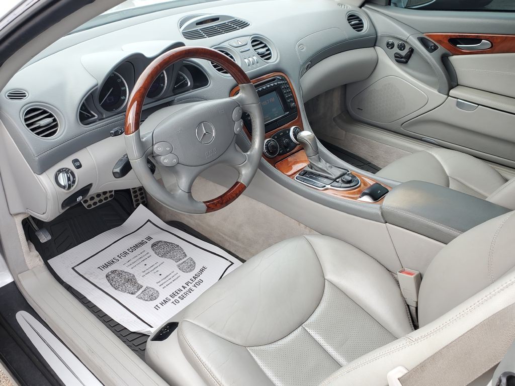 2004 Mercedes-Benz SL-Class Image 14
