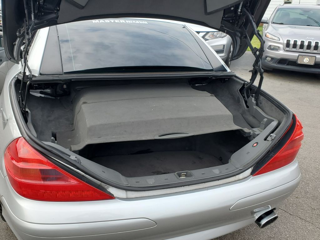 2004 Mercedes-Benz SL-Class Image 15