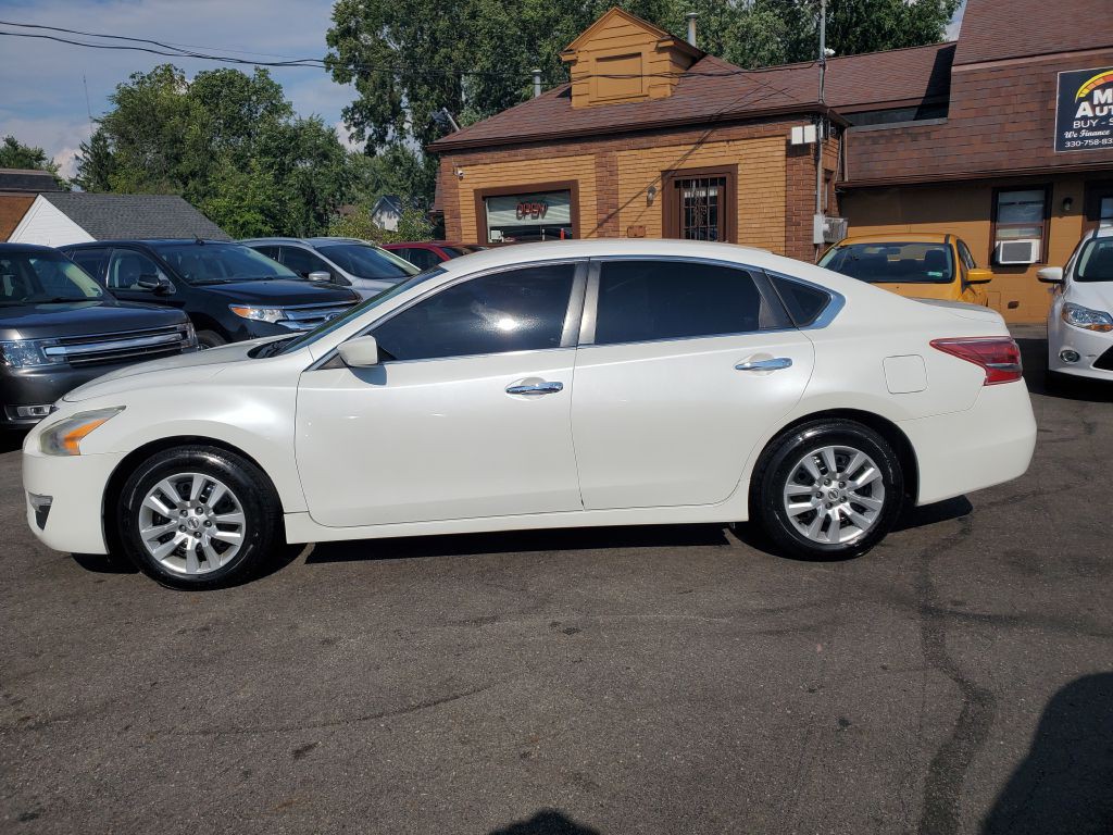 2013 Nissan Altima Image 2