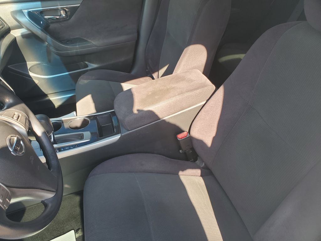 2013 Nissan Altima Image 10